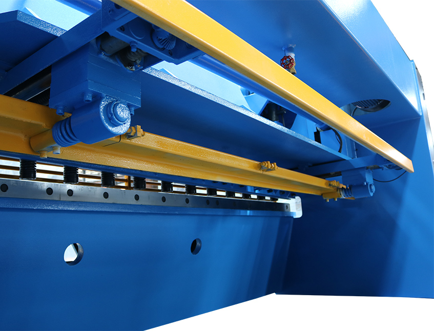 QC11Y-6x3200 Hydraulic Guillotine Shearing Machine